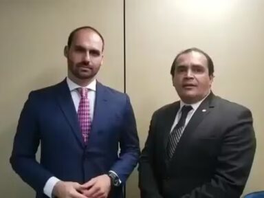 Relator do pedido de cassação de Eduardo Bolsonaro é amigo e apoiador dele