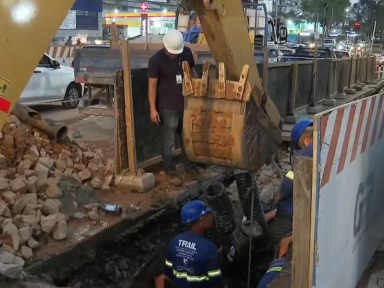 Privatizadas batem cabeça: Enel rompe tubulação da Sabesp e 500 mil pessoas ficam sem água em SP