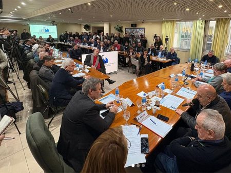 “Combinação letal” de Milei leva indústria argentina ao colapso, alertam sindicatos