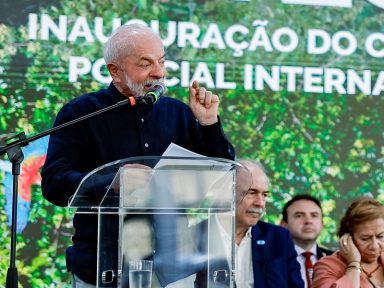 Lula rebate “intervenções estrangeiras” e destaca capacidade do Brasil “ser protagonista das próprias soluções”