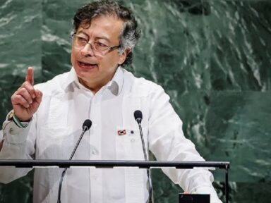 Presidente colombiano denuncia cumplicidade dos EUA com Israel e Trump revoga seu visto