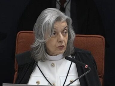 STF forma maioria para condenar Jair Bolsonaro por golpe de estado e outros crimes